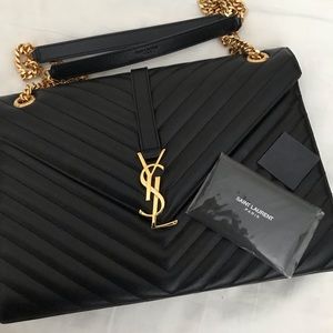 ENVELOPE LARGE BAG IN QUILTED GRAIN LEATHER